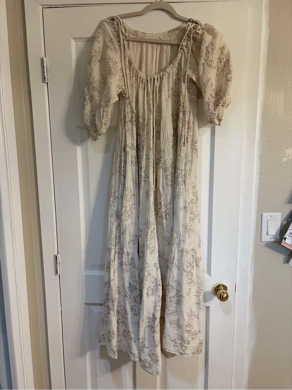 Neuflora harmony dress cream floral GUC small